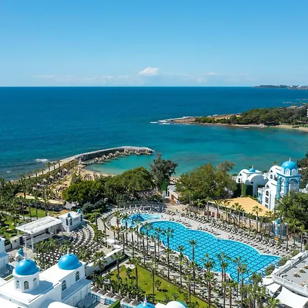 Rubi Platinum Spa Resort & Suites-3